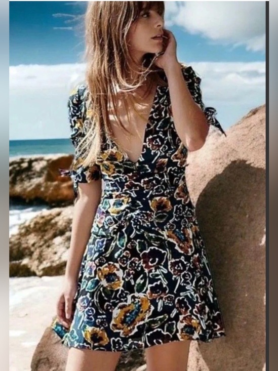 Free People Dresses & Skirts - Free People Glow Up Navy Floral Short Sleeve Mini Dress sz 4